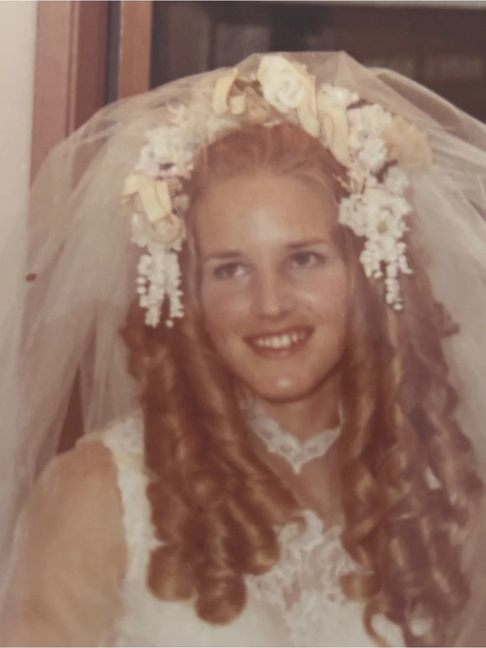 1971 Vintage Wedding Dress Vacuum packed box